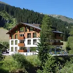 Bohemia 1 In By Interhome