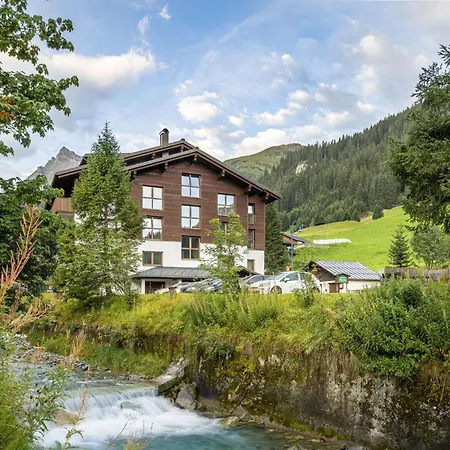 Apartament Bohemia 1 In By Interhome