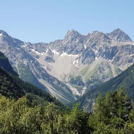 Bohemia 1 In By Interhome *